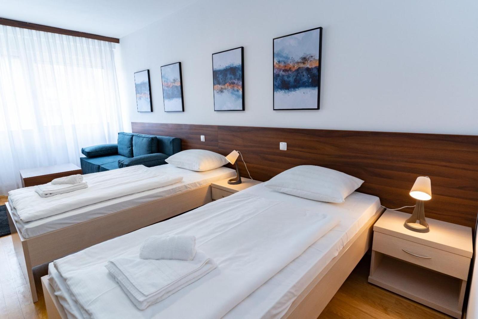 Artearia Hotel Бйеловар Екстериор снимка