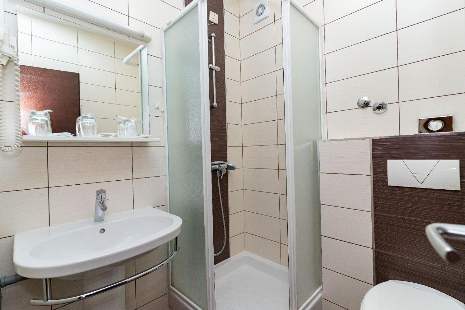 Artearia Hotel Бйеловар Екстериор снимка